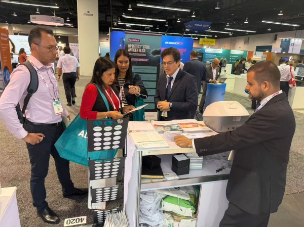 connecting-with-the-global-laboratory-medicine03.jpg connecting-with-the-global-laboratory-medicine03.jpg